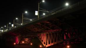 Ночью в Гродно молодой парень пытался спрыгнуть со Старого моста в Неман