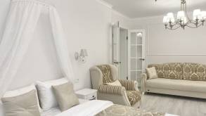 В центре Гродно продается красивая квартира в классическом стиле. Сколько просят за однушку?
