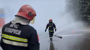 В Гродно на заслуженный отдых проводили пожарного, отдавшего почти 30 лет своей жизни службе. Смотрите, как это происходит