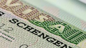 Белорусам стали в два раза чаще отказывать в шенгенской визе