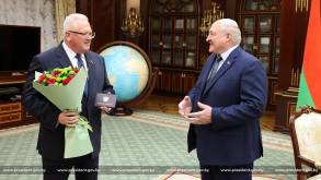 Лукашенко: Беларусь способна честно и порядочно провести выборы в 2025 году