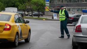 Таксистов в Беларуси уже штрафуют за использование машин в личных целях