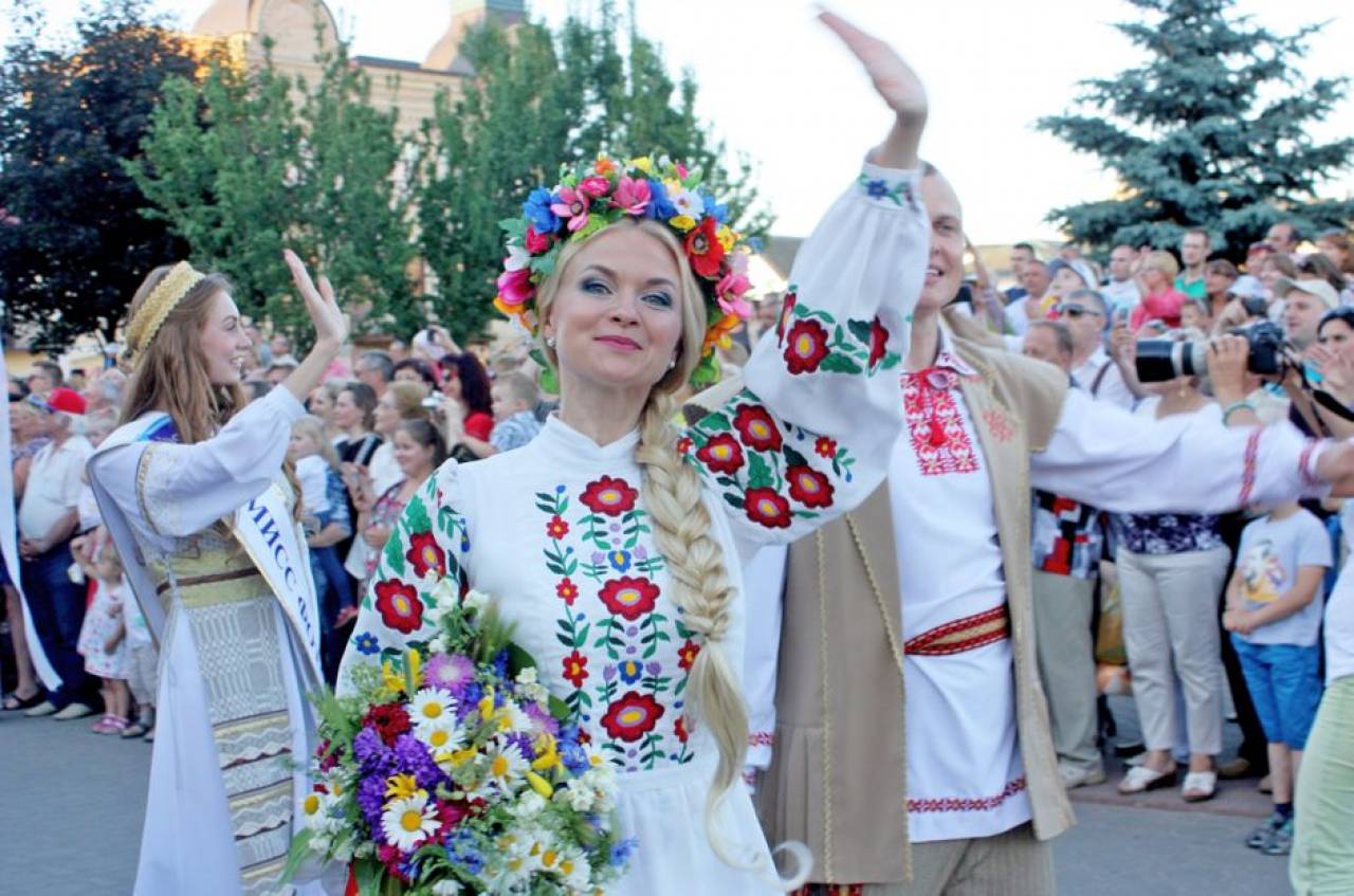 XIII фестиваль национальных культур в Гродно разнообразят конкурсом красоты