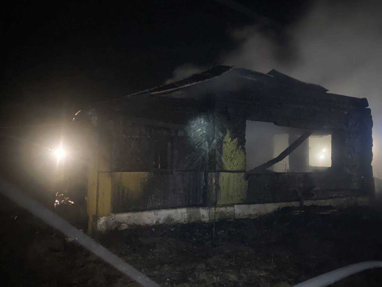 В воскресенье в Гродненской области произошло 4 пожара: один человек спасен, один — погиб