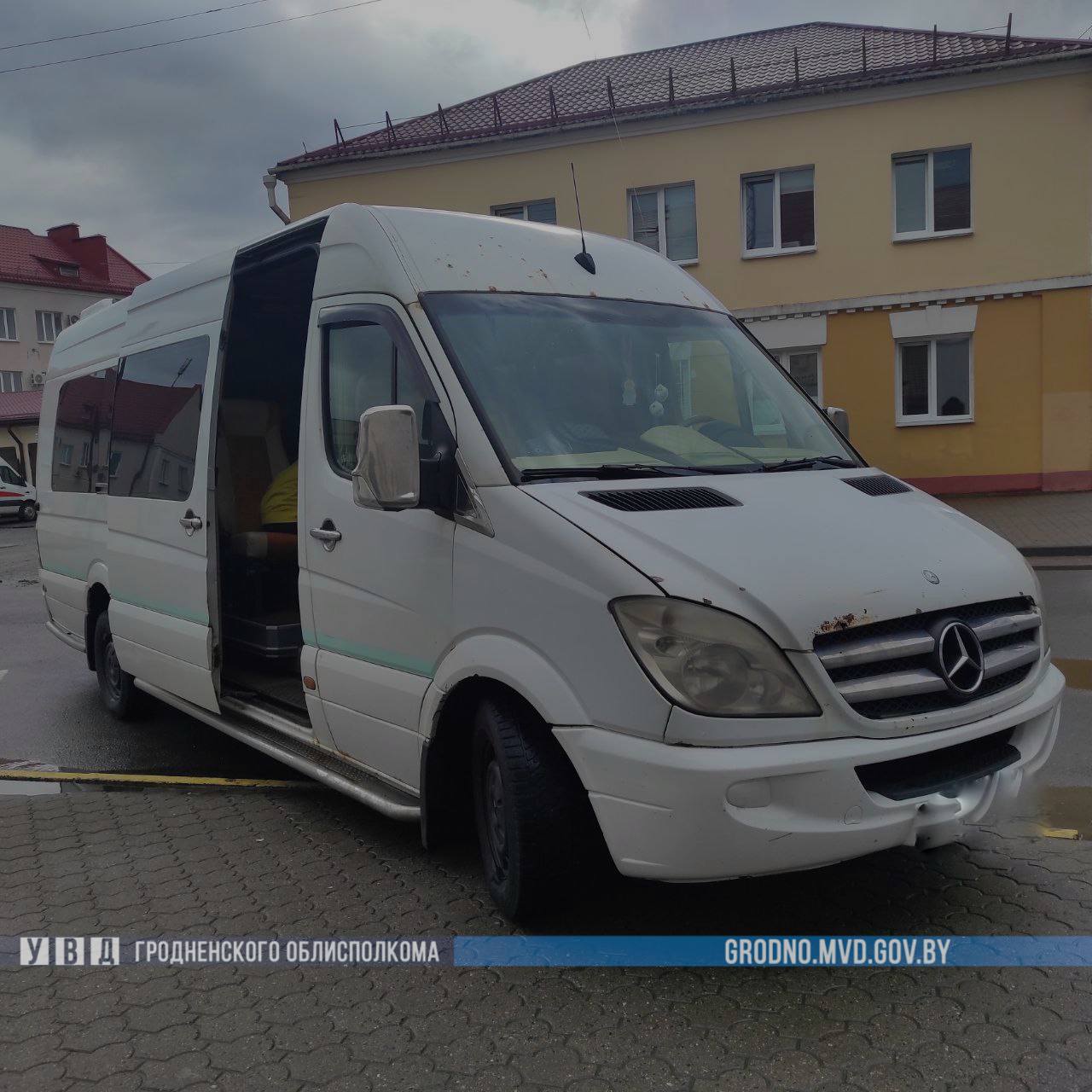 ГАИ задержала в Лиде микроавтобус, который привез детей на спортивные соревнования из другой области