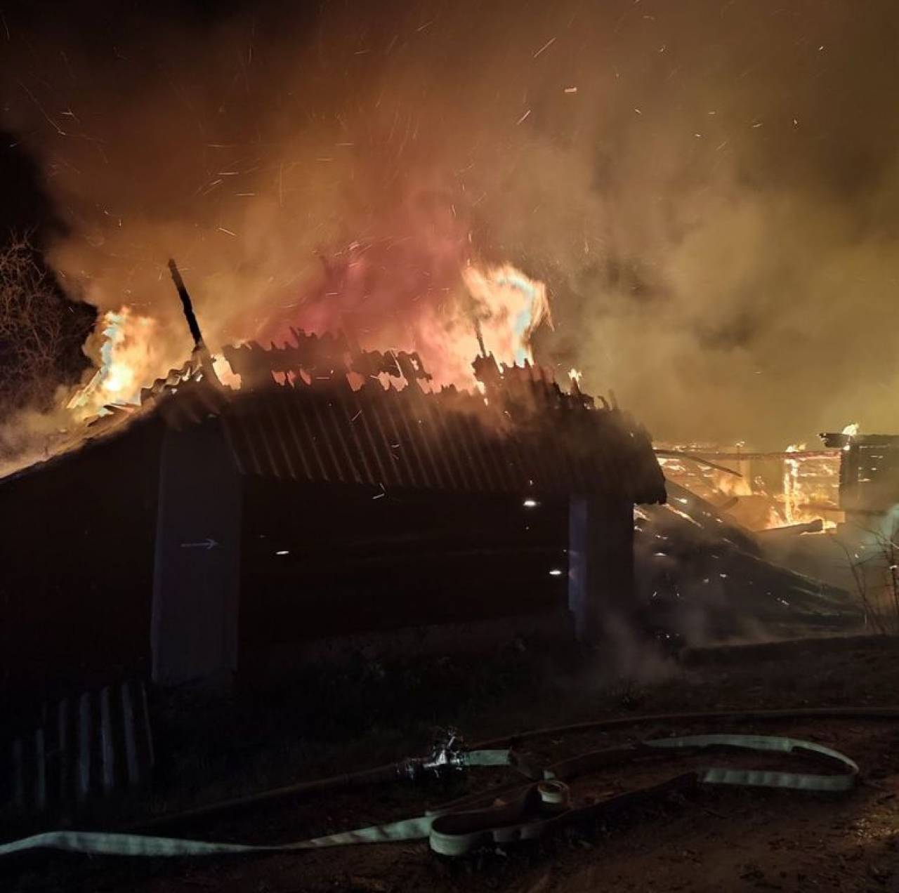 Квартира, хозпостройки и гараж горели в Гродно и регионе на выходных