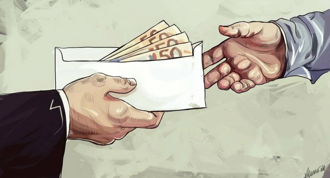 «Чтобы скрыть следы, сразу меняли деньги в банке»: двое руководителей агропредприятий Гродненской области уличены в коррупции