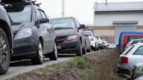 Сколько автомобилей может парковать одна семья во дворе многоэтажки? На этот вопрос ответили в МВД Беларуси